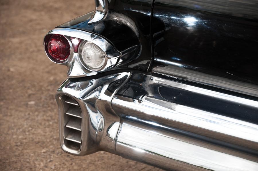  Cadillac Series 62 Hardtop Coupe 1958 года  (фото 2 из 19)